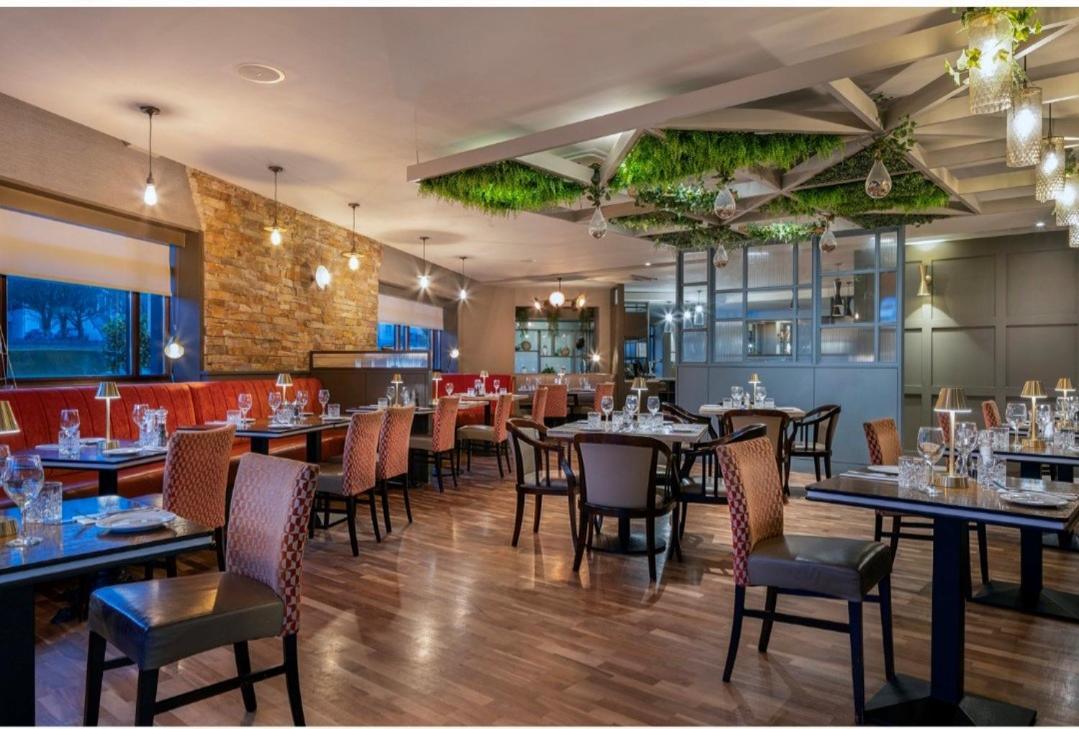 Greenhills Hotel Limerick Bagian luar foto
